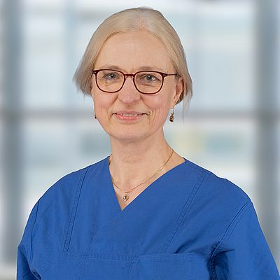 Das Bild zeigt ein Porträt von Eleonore Schwilling