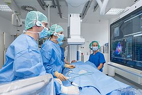 Das Bild zeigt eine Ablation im Herzkatherlabor.