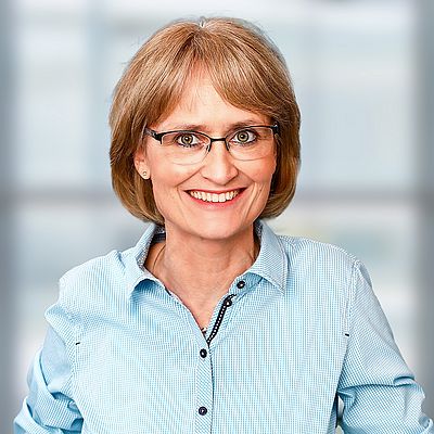 Dr. Claudia Assion Dr. Claudia Assion