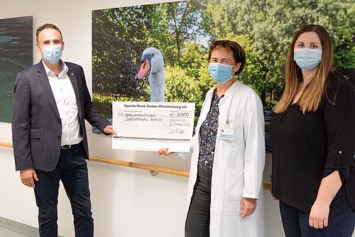 Klinikum Karlsruhe 3 500 Euro Fur Das Sozialpadiatrische Zentrum Im Stadtischen Klinikum Karlsruhe