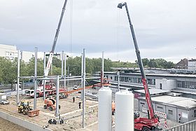 Das Bild zeigt den Baufortschritt des künftigen Hubschrauberlandeplatzes am 15.08.2022