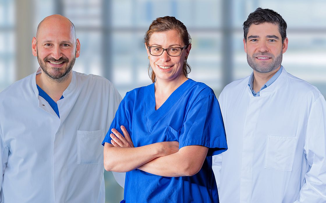 Das Bild zeigt Dr. Frieder Pullig, Ines Klotz und Dr. Victor J. Keim (v.l.n.r.)