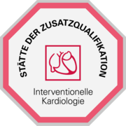 Das Bild zeigt das Zertifikatssiegel Stätte der Zusatzqualifikation Interventionelle Kardiologie DGK