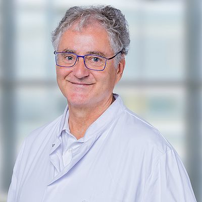 Das Bild zeigt ein Portrait von Eckehard Mündlein