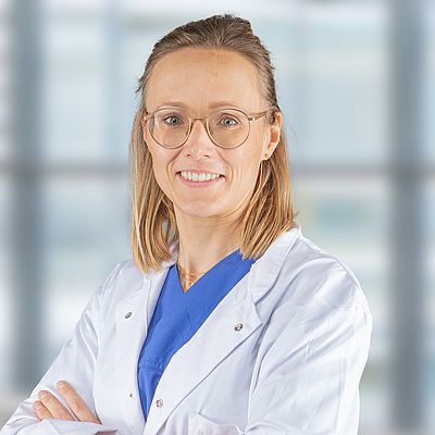 DR. KATHARINA BRÜWER
