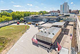 Container ersetzen Versorgungszelt