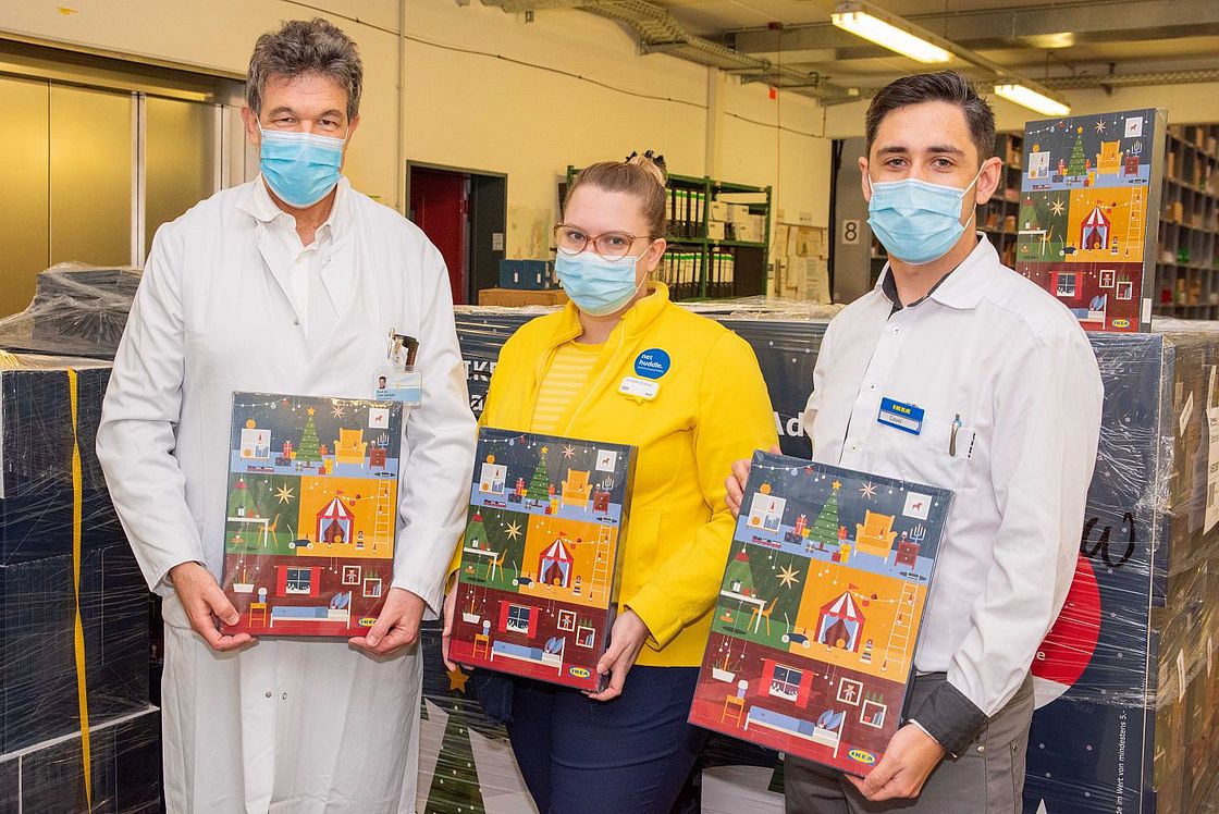 2.000 Adventskalender für das Klinikum Karlsruhe