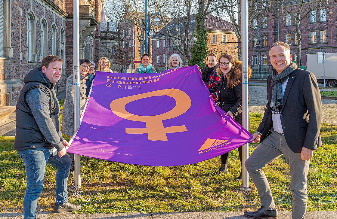 Flagge zum Internationalen Frauentag