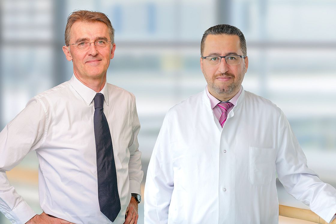 Das Bild zeigt Prof. Dr. Peter Reimer (li.) und Dr. Fuad Barakat