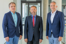 Die Geschäftsführer Prof. Dr. Michael Geißler und Markus Heming verabschieden Prof. Dr. Joachim Kühr.