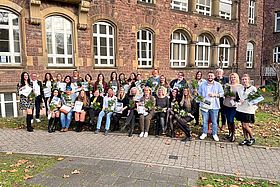 Das Bild zeigt 31 Praxisanleiter 