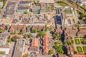 Das Bild zeigt eine Luftaufnahme vom Städtisches Klinikum Karlsruhe