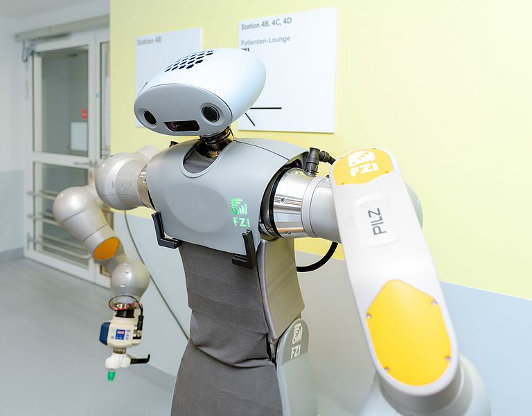 Das Bild zeigt den Roboter HolliE.