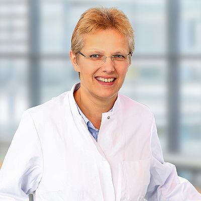 Dr. Pia Bader