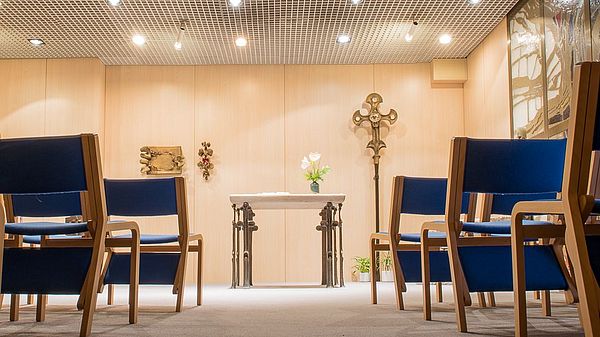 Das Bild zeigt die Kapelle in Haus D.