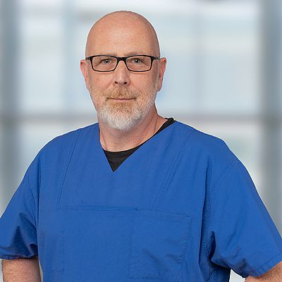 Das Bild zeigt ein Porträt von Oliver Borsch