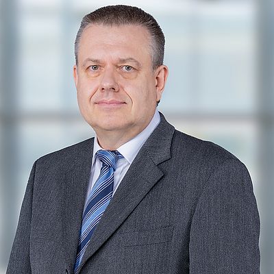 Das Bild zeigt ein Portrait von Marcus Neumann