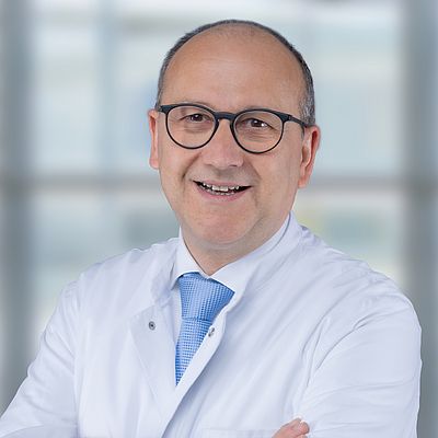Das bild zeigt ein Portrait von Christof Müller.